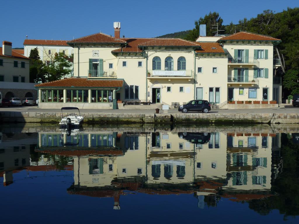 Hotel Televrin Nerezine Exterior photo
